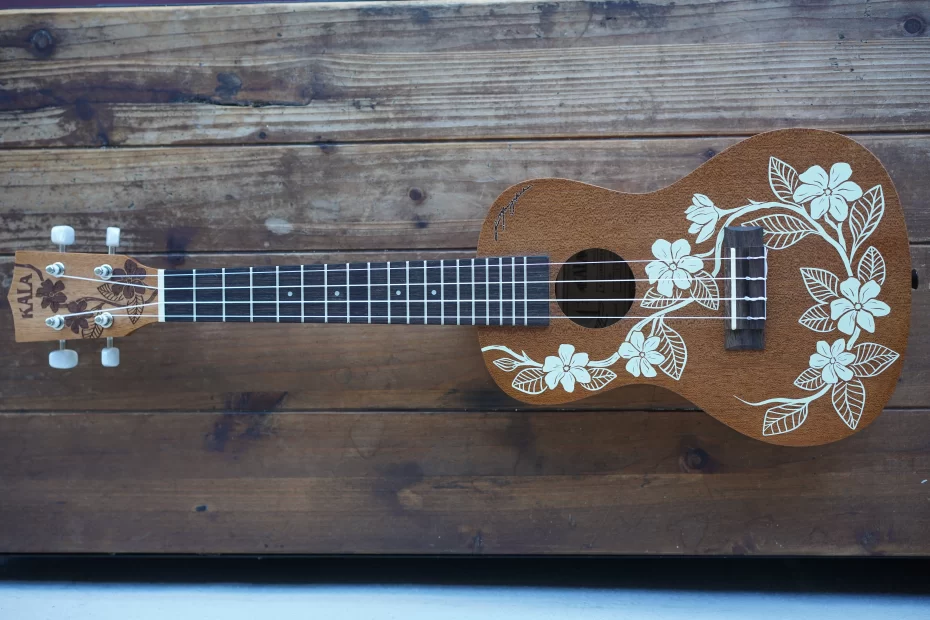 Kala Gardenia Mahogany Concert (KA-GARDENIA-C) Ukulele