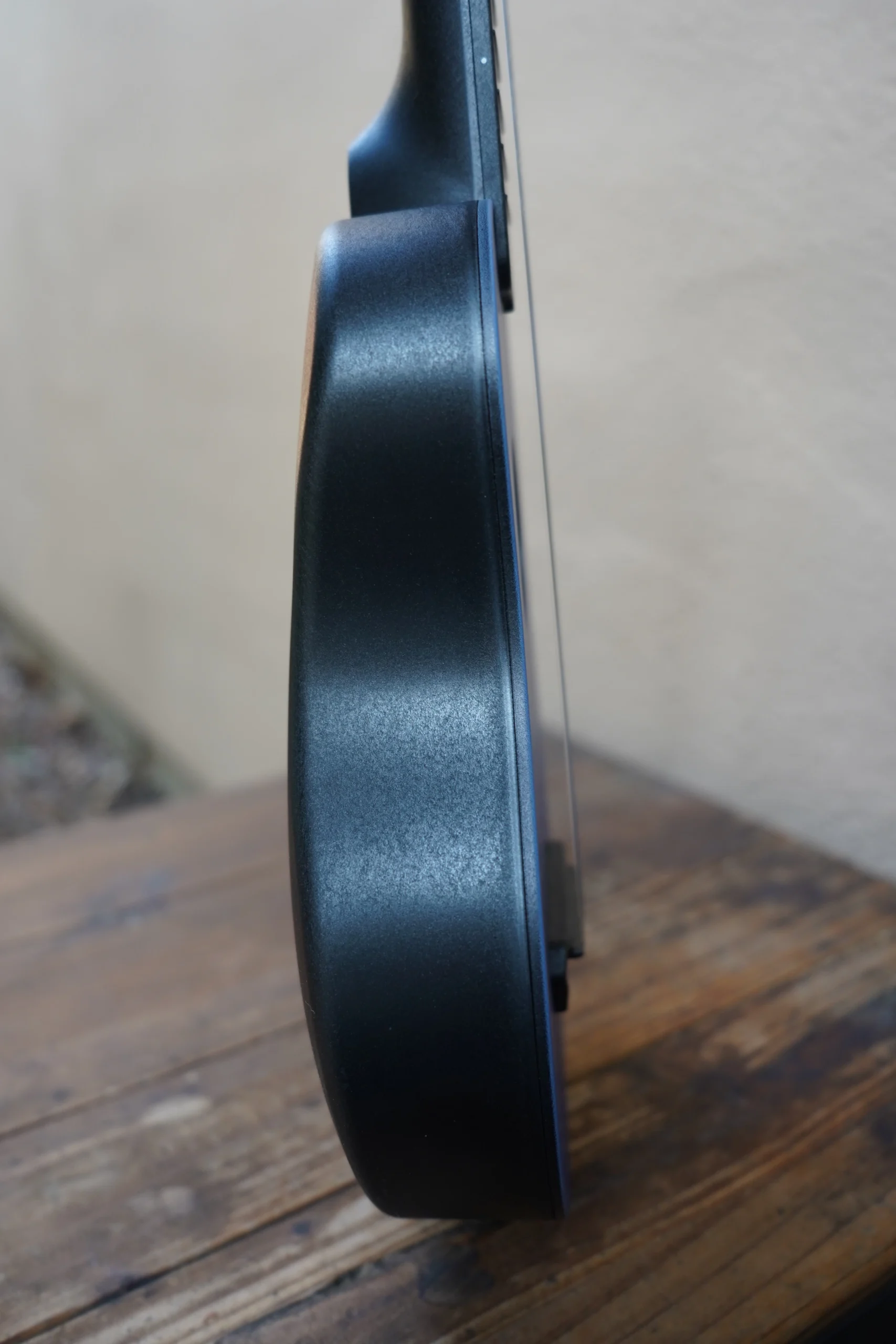 Flight Ultra Travel Ukulele side view